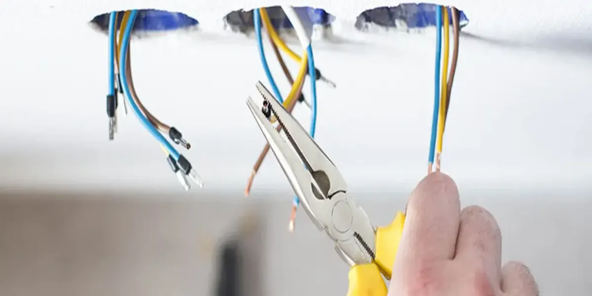Why Electrical Training Is Beginner-Friendly (Even If You’ve Never Held Tools)